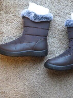 NEW Goldnut Winter Snow Boots for Women Size 7.5 Mid Calf Waterproof